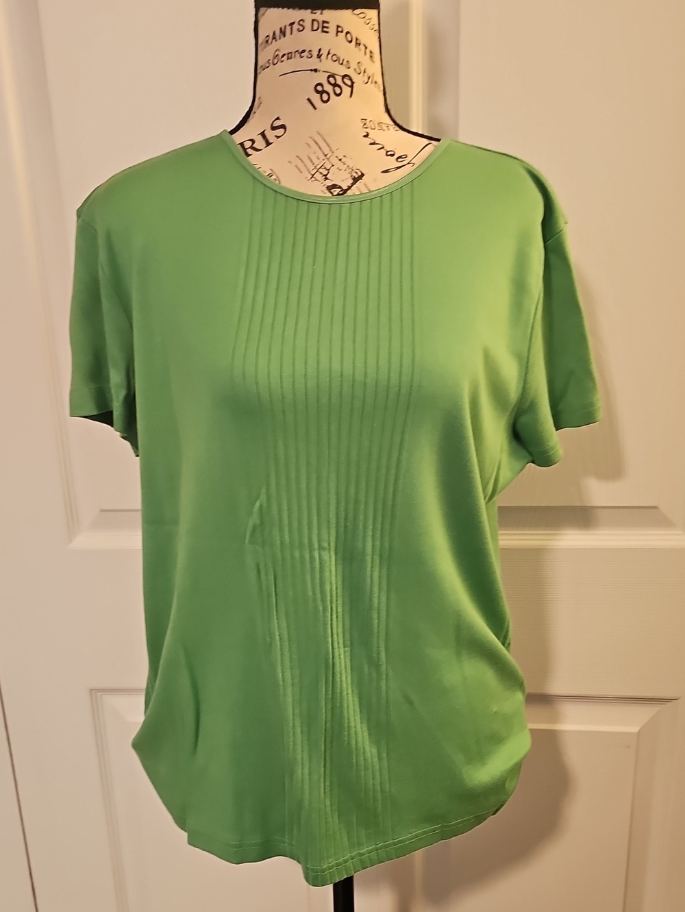 SMITH Green Short Sleeve Pleated Front Tee
